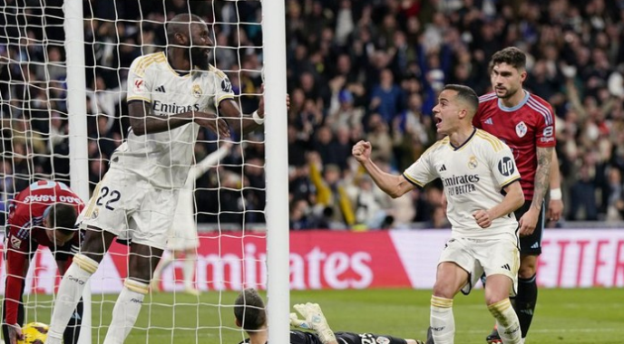 Real Madrid Versus Celta Vigo: Dua Gol Bunuh Diri Membawa El Real Menang 4-0 Madrid, Rnlink.org - Real Madrid sukses melindas Celta Vigo 4-0. Dua dari 4 gol El Real terbentuk karena bunuh diri musuh.